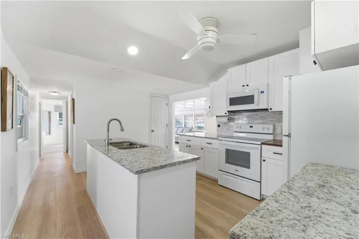 11391  Cypress  LN, Fort Myers Beach, FL 33931