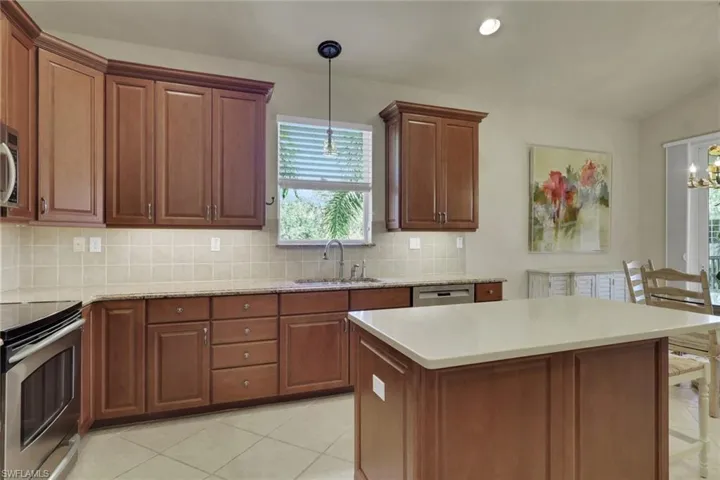 28652 San Lucas Ln 201, Bonita Springs, Florida 34135