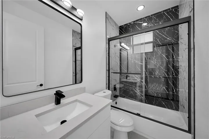 1003 NW 8  TER, Cape Coral, FL 33993