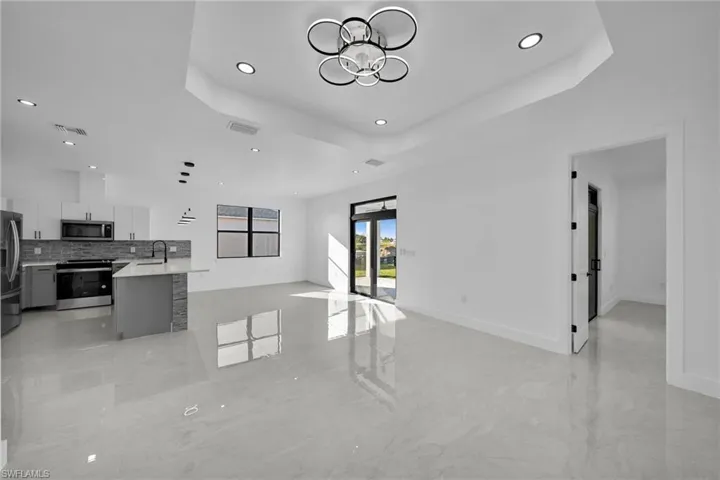 1003 NW 8  TER, Cape Coral, FL 33993