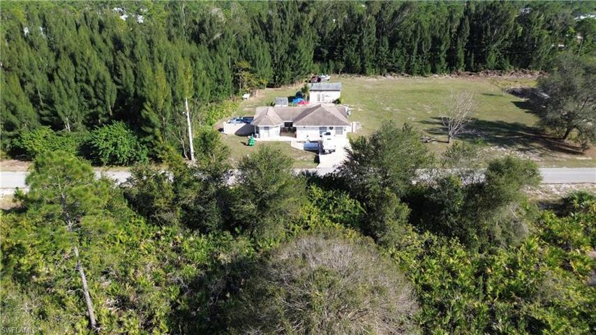 1409 Pine AVE, LEHIGH ACRES FL 33972