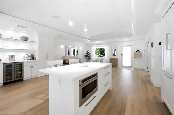 1274 Pine Ct, Naples, Florida 34102