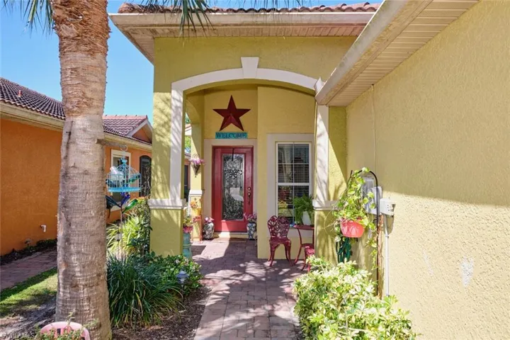 9238  Aegean  CIR, Lehigh Acres, FL 33936