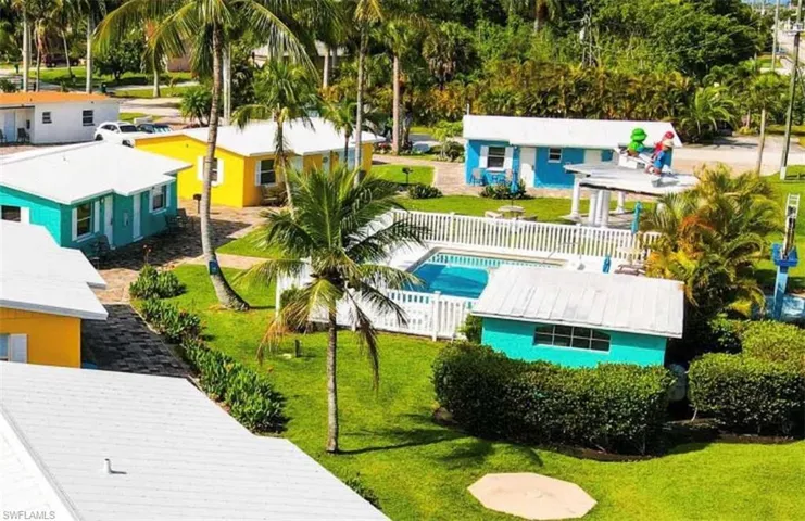 14621 Mcgregor Blvd 1, Fort Myers, Florida 33908