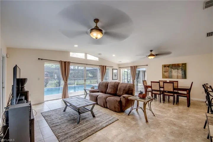 8524  Dartmouth  ST, Fort Myers, FL 33907