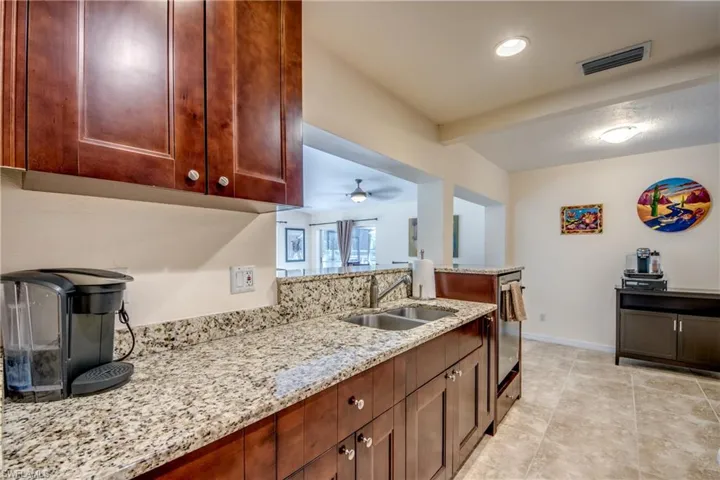 8524  Dartmouth  ST, Fort Myers, FL 33907