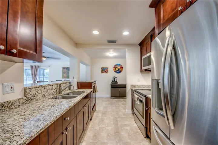 8524  Dartmouth  ST, Fort Myers, FL 33907