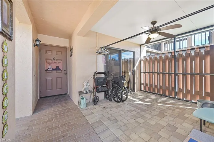 Front lanai