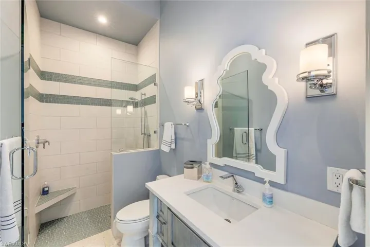 425 Harbour Dr, Naples, Florida 34103