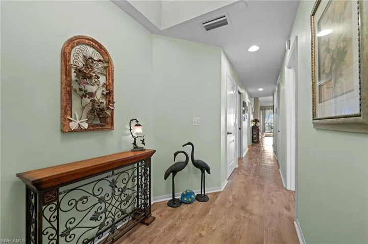 14815  Laguna  DR, Fort Myers, FL 33908