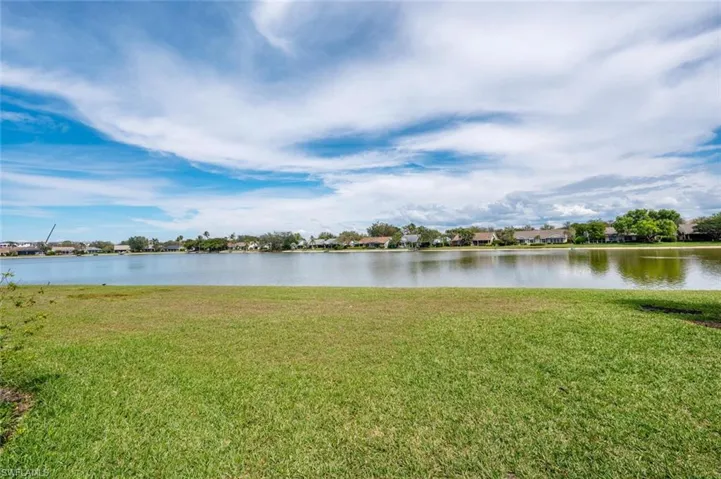 6582  Ilex  CIR, Naples, FL 34109