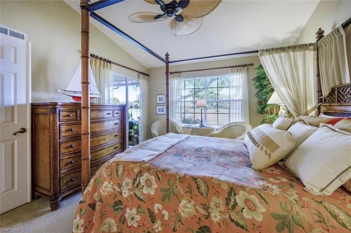 6582  Ilex  CIR, Naples, FL 34109