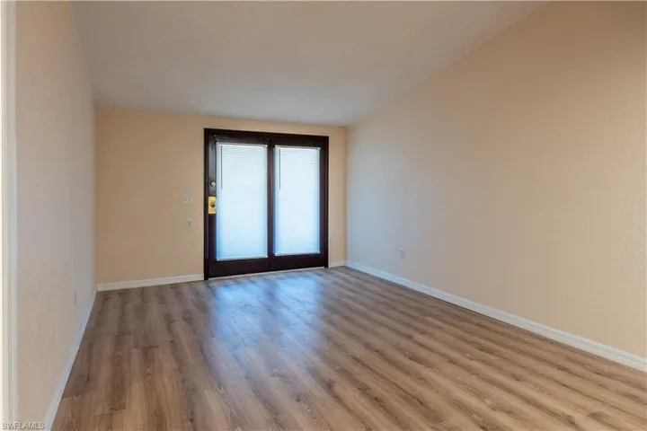5220  Treetops  DR, Naples, FL 34113