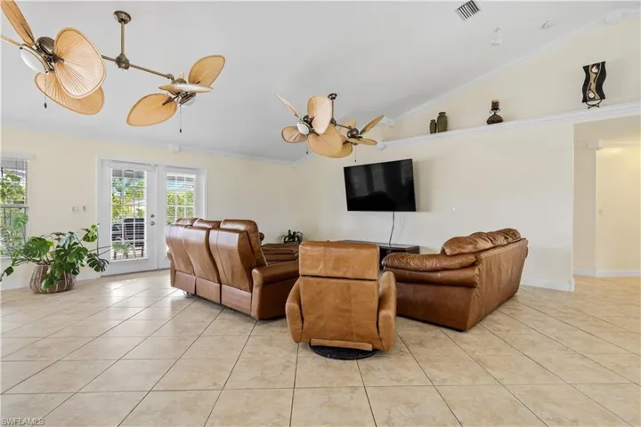 1620 Nw 12th St, Cape Coral, Florida 33993