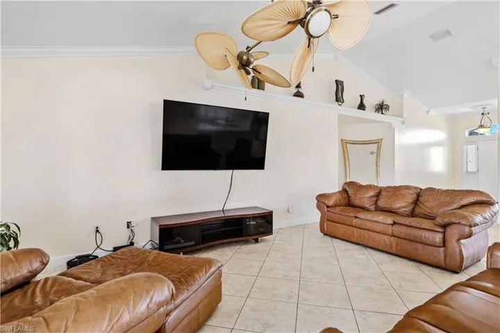 1620 Nw 12th St, Cape Coral, Florida 33993