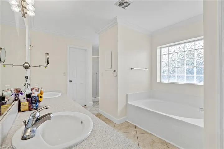 1620 Nw 12th St, Cape Coral, Florida 33993