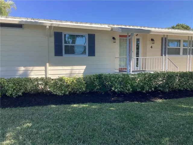 4 Chateau Way, Naples Fl 34112