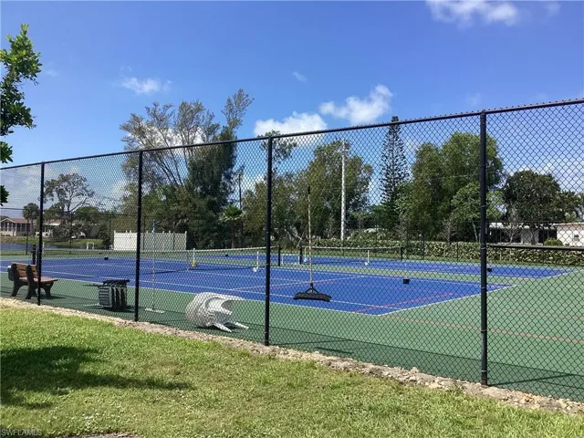 4 Chateau Way, Naples Fl 34112