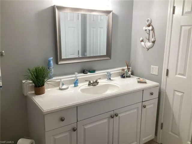 4 Chateau Way, Naples Fl 34112