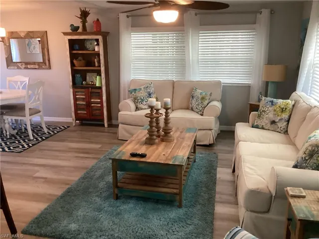 4 Chateau Way, Naples Fl 34112