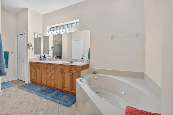 Owner's Bath