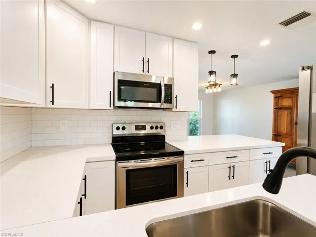4021 Se 3rd Ave, Cape Coral, Florida 33904