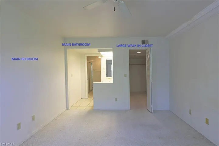 MAIN BEDROOM --- MAIN BATHROOM --- LARGE WALK-IN CLOSET