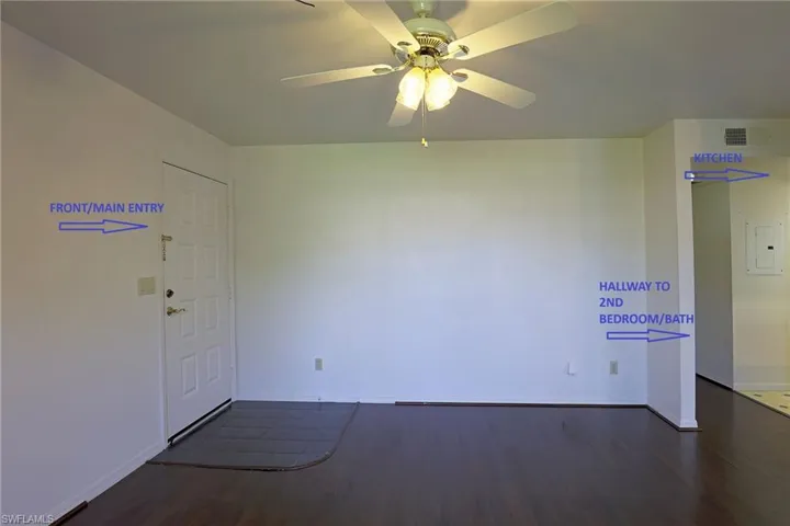 SPACIOUS MAIN LIVING AREA