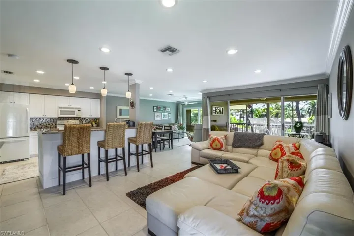 Open Concept w/ raised ceilings