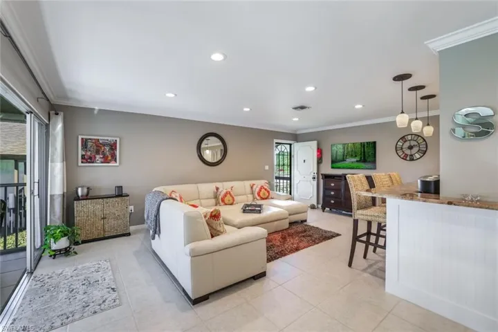 4150  Belair  LN, Naples, FL 34103