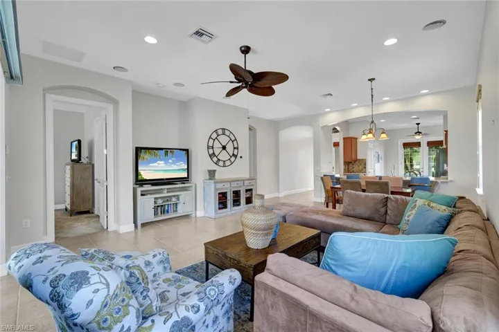13055  Simsbury  TER, Fort Myers, FL 33913
