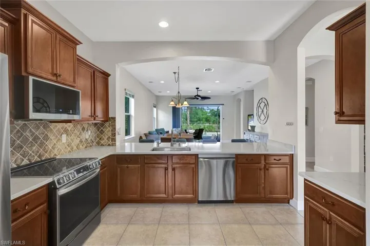 13055  Simsbury  TER, Fort Myers, FL 33913