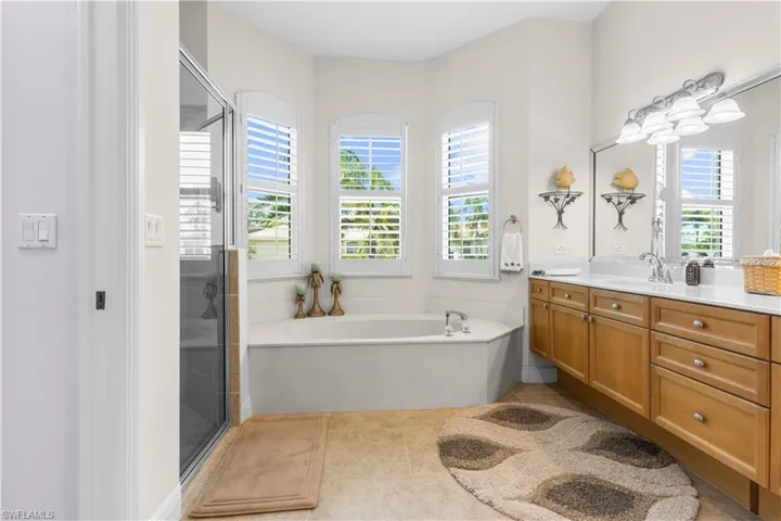 28411  Del Lago  WAY, Bonita Springs, FL 34135
