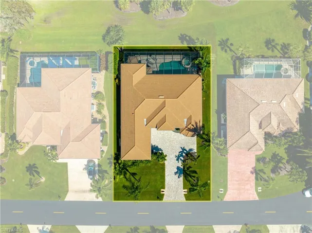 28411  Del Lago  WAY, Bonita Springs, FL 34135