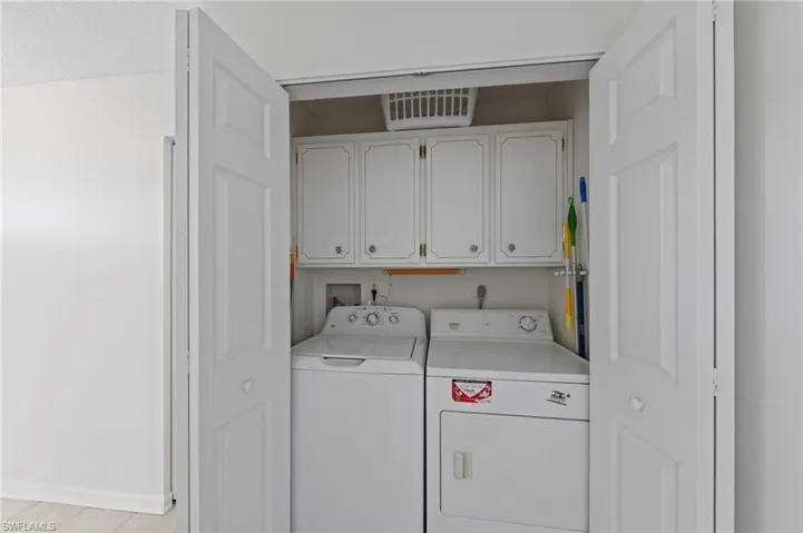 263 Palm Dr 4, Naples, Florida 34112