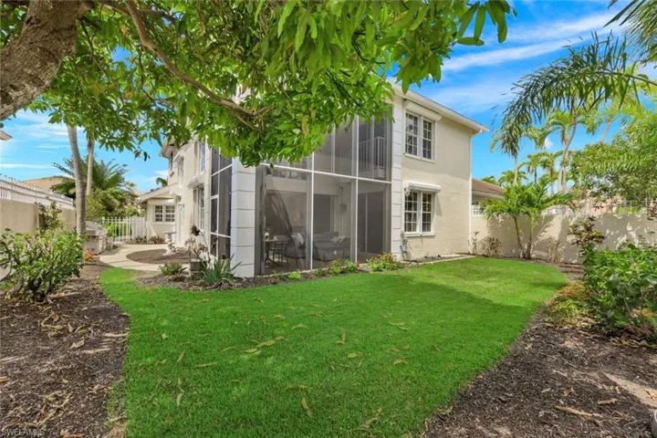 2148  Paget  CIR, Naples, FL 34112