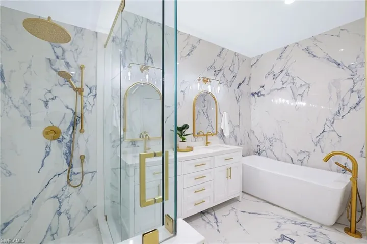 2148  Paget  CIR, Naples, FL 34112