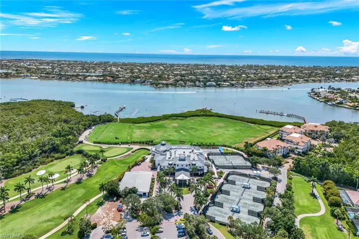 2148  Paget  CIR, Naples, FL 34112