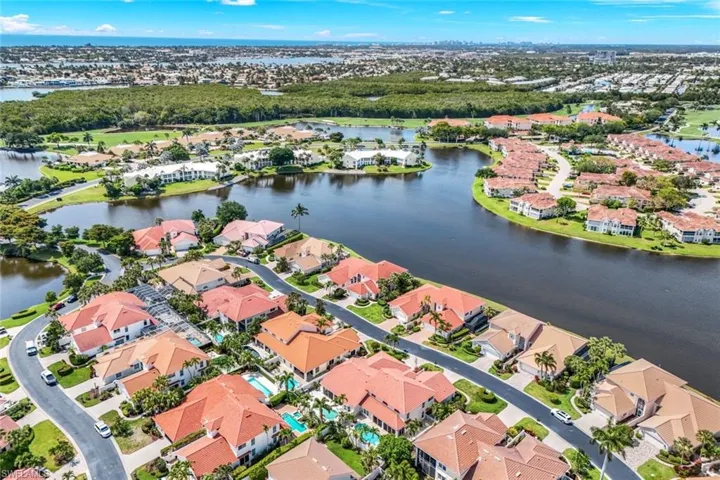 2148  Paget  CIR, Naples, FL 34112