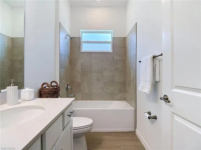 Bath shared with Bdrm3 and 4 and Guest