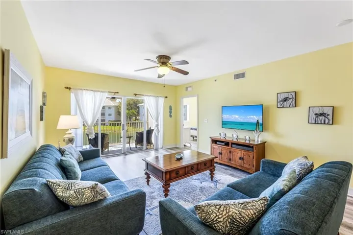 7822 Great Heron Way 206, Naples, Florida 34104