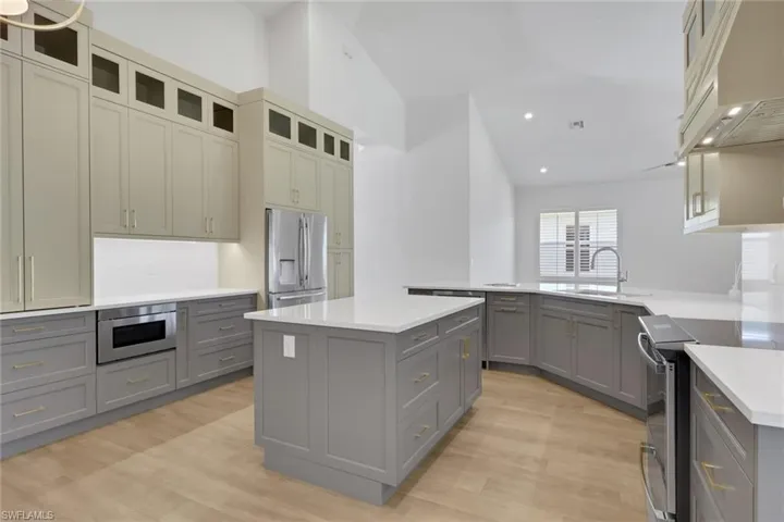 6391  Old Mahogany  CT, Naples, FL 34109