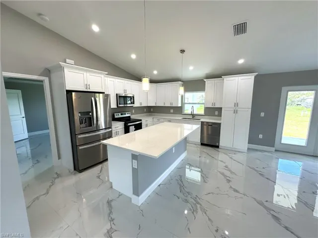 2913  26th W ST, Lehigh Acres, FL 33971