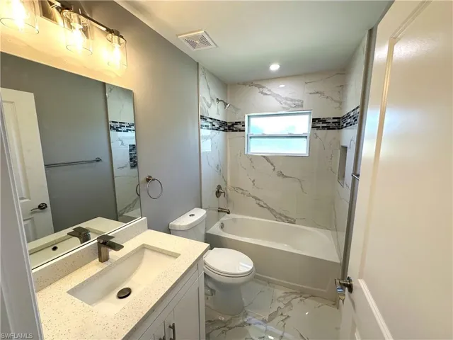 2913  26th W ST, Lehigh Acres, FL 33971