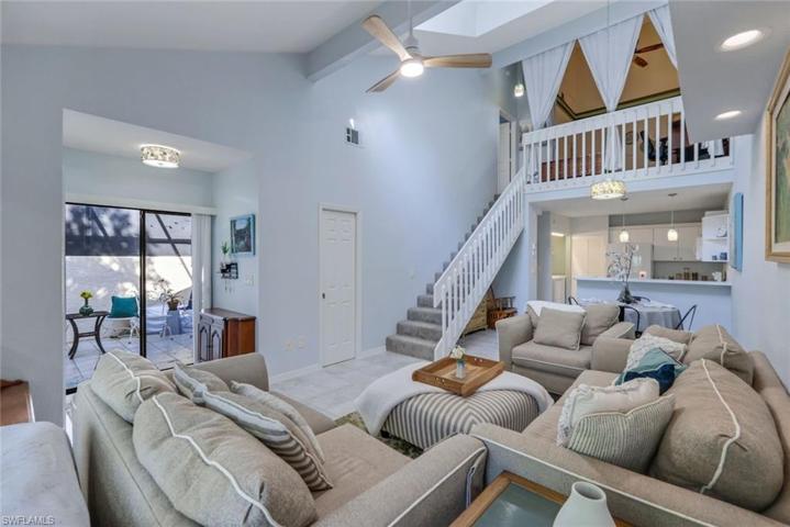 Light and Bright with the screened lanai right outside the door!