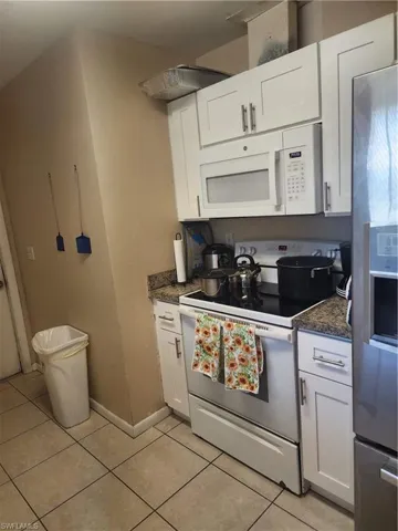 2826  Economy  ST, Fort Myers, FL 33916