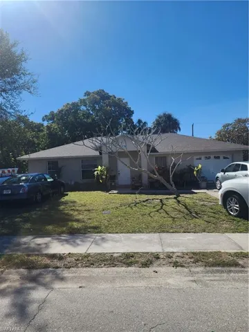 2826  Economy  ST, Fort Myers, FL 33916