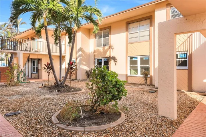 16881 Davis Rd 624, Fort Myers, Florida 33908
