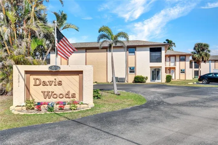 16881 Davis Rd 624, Fort Myers, Florida 33908