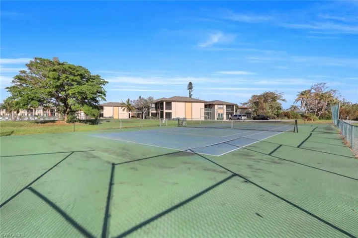 16881 Davis Rd 624, Fort Myers, Florida 33908